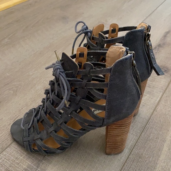 Not Rated Jacey Caged Lace Up Heel - Picture 5 of 9